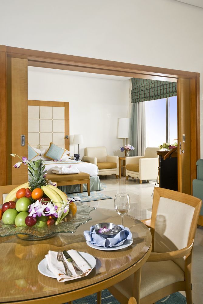 Marina Hotel Kuwait Salmiya Exterior foto